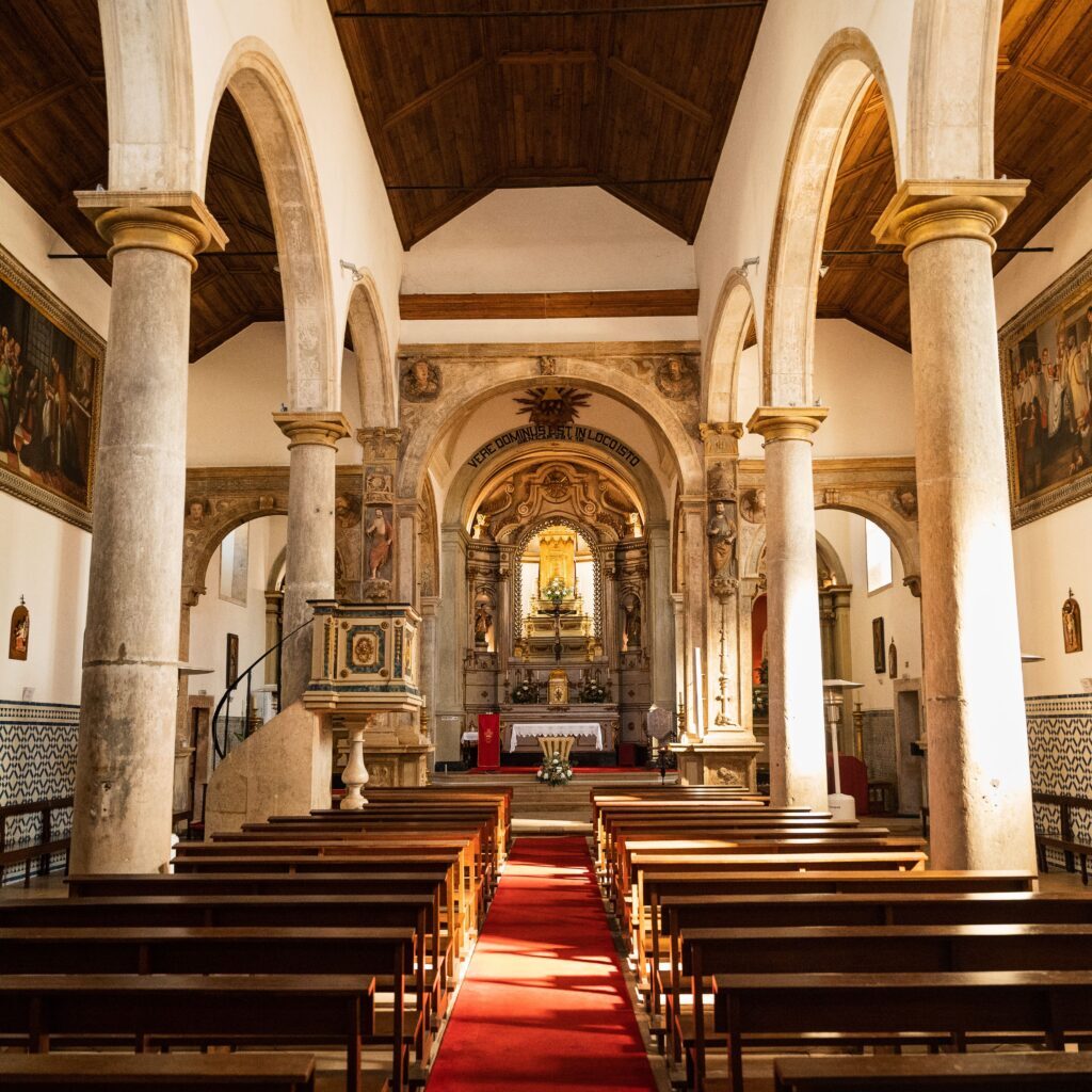 Convent of Sta. Maria de Almoster
Visit
